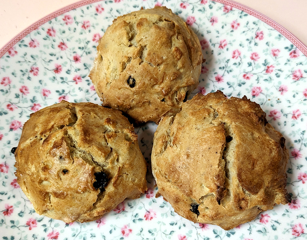 Apple and cinnamon cookies